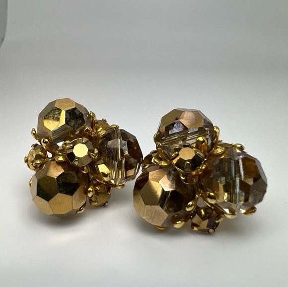 Vogue Jewelry - Vintage Vogue Cluster clip on Earrings